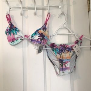 NWT - 👙 Victoria’s Secret Bikini